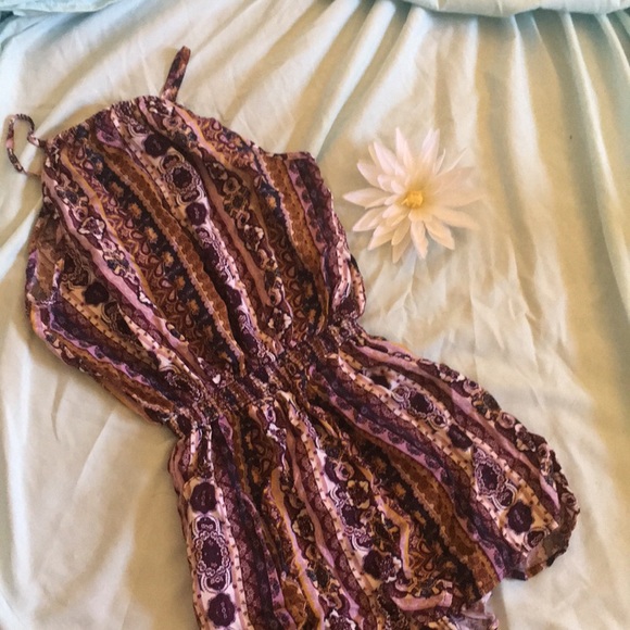 Rue21 Other - Rue 21 Rayon Spaghetti Strap Short Romper